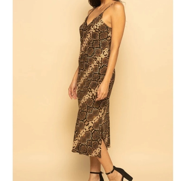 Olivaceous animal print v-neckline spaghetti straps slip dress. Size small - Picture 4 of 11